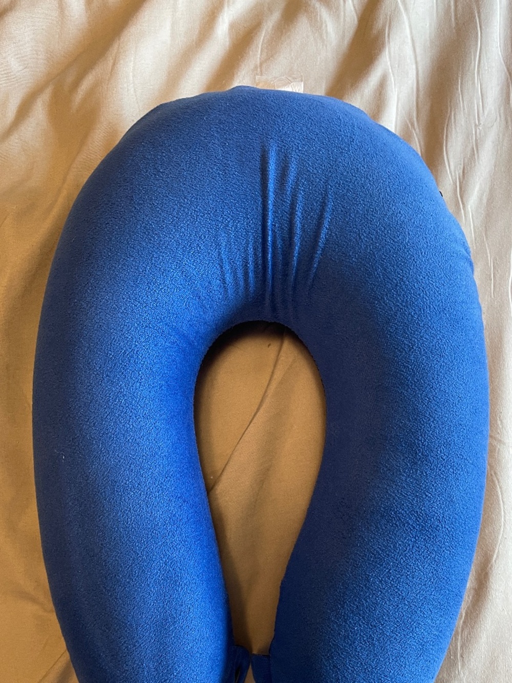 NAUTICA Neck Travel Pillow - Picture 2 of 3